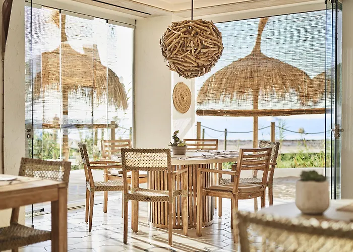 Hoteles de ensueño para parejas en Ibiza
